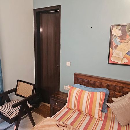 Sky Bloom Luxury Homestay นิวเดลี ภายนอก รูปภาพ