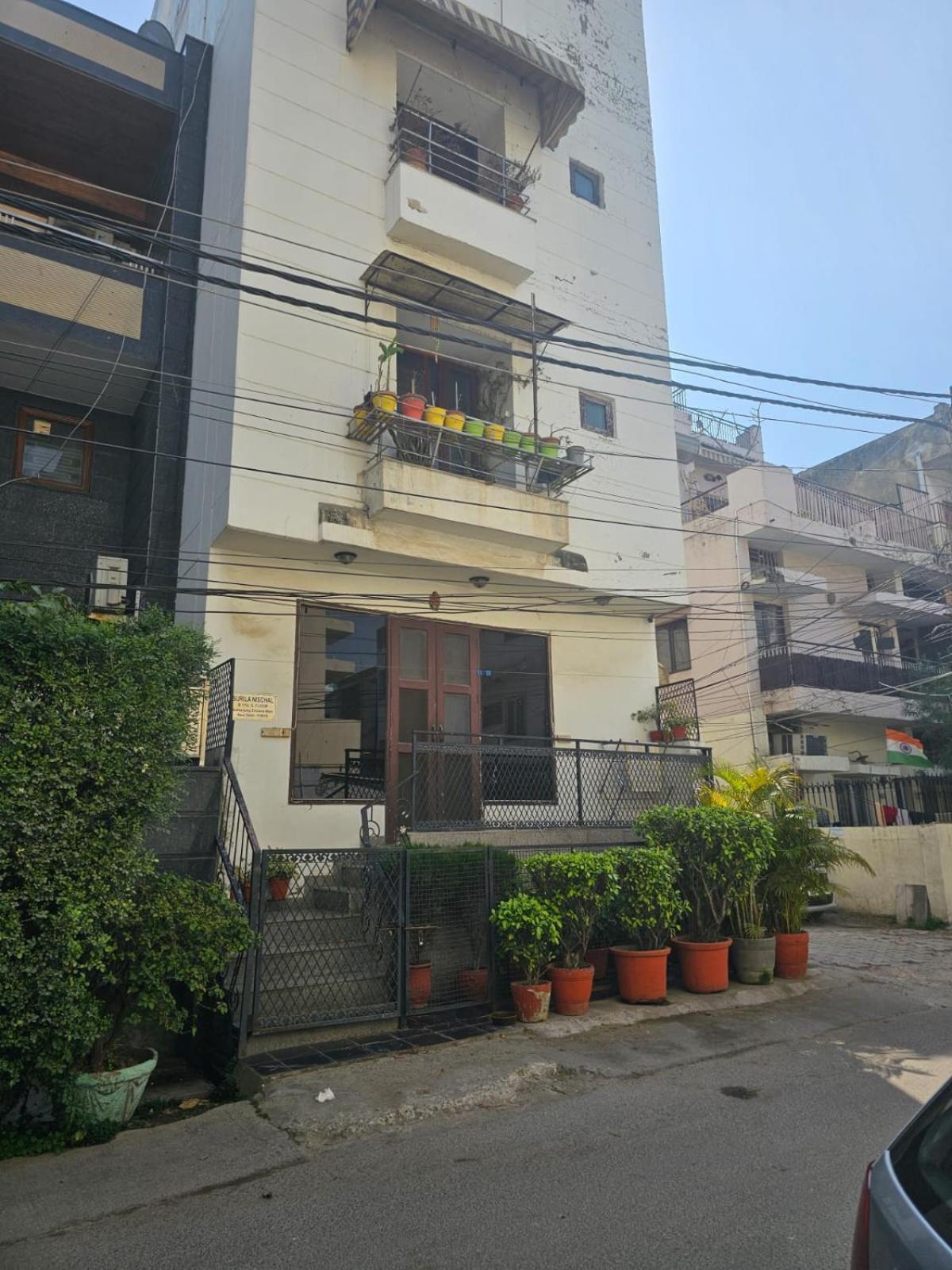Sky Bloom Luxury Homestay นิวเดลี ภายนอก รูปภาพ